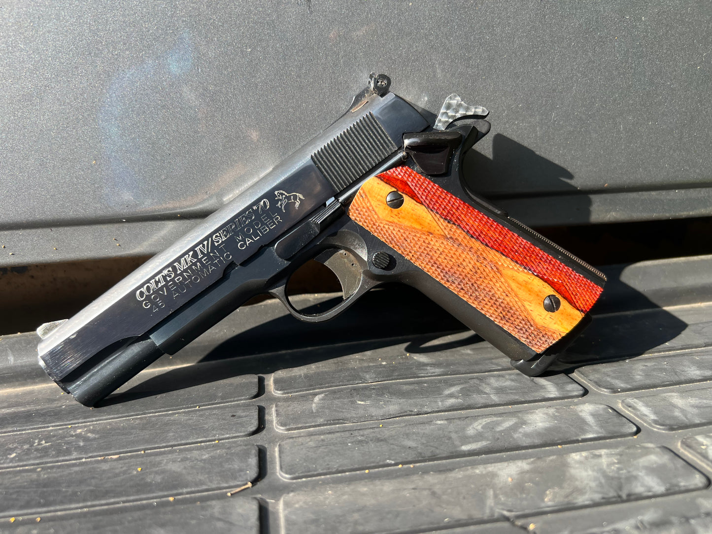Cocobolo Sapwood Double Diamond 1911 Grips