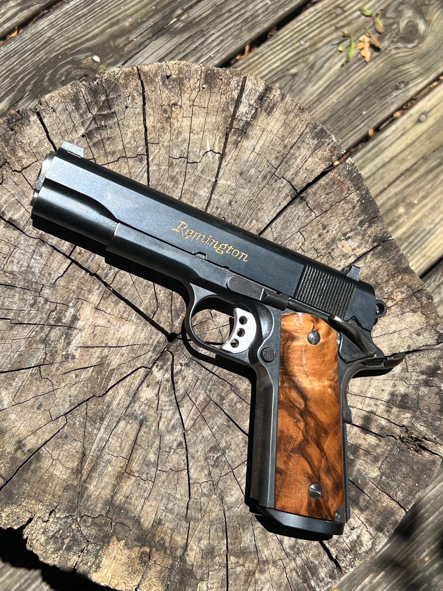 Turkish Walnut smooth 1911 grips