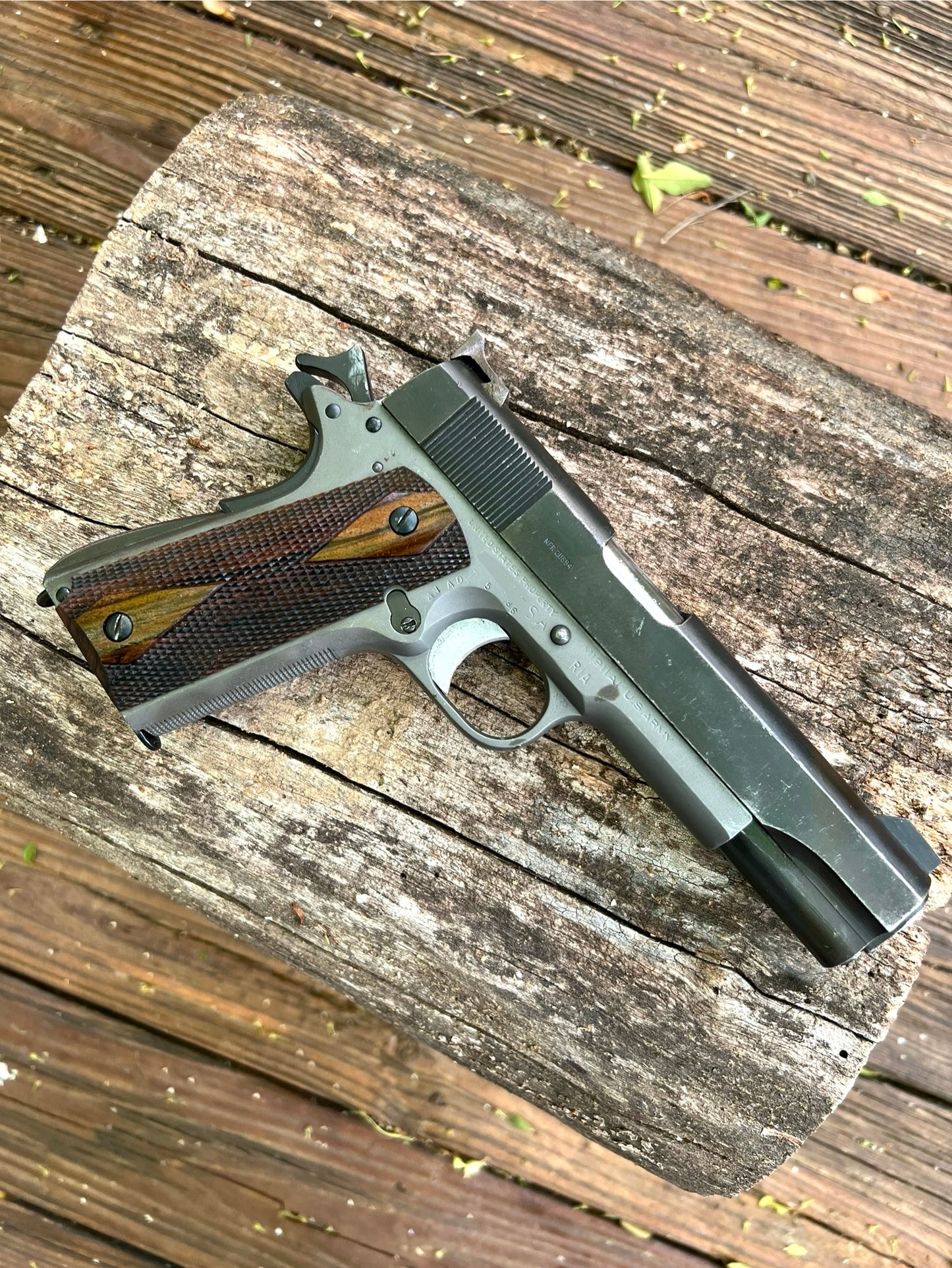 English Walnut Double Diamond 1911
