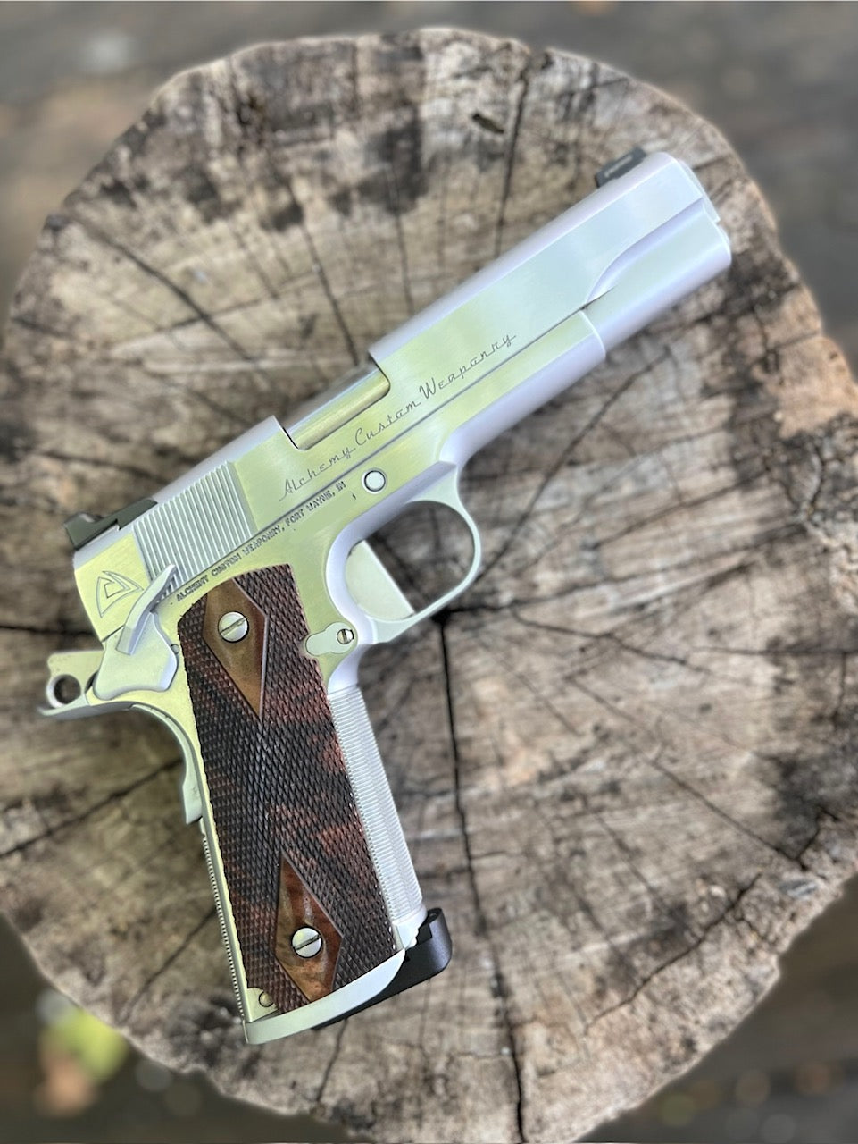 Carlo Walnut 1911 Double Diamond