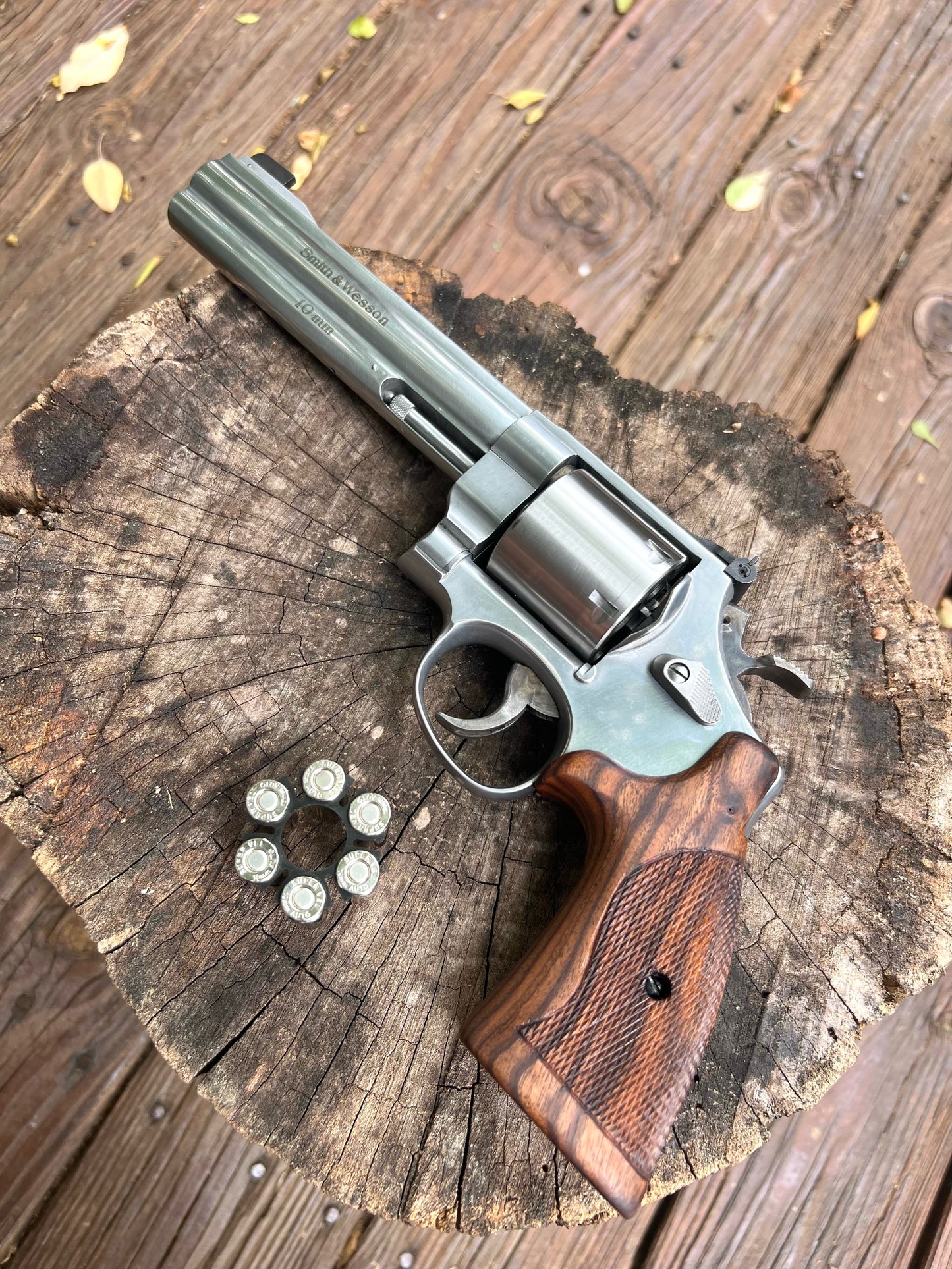 N Frame Grip Checkering
