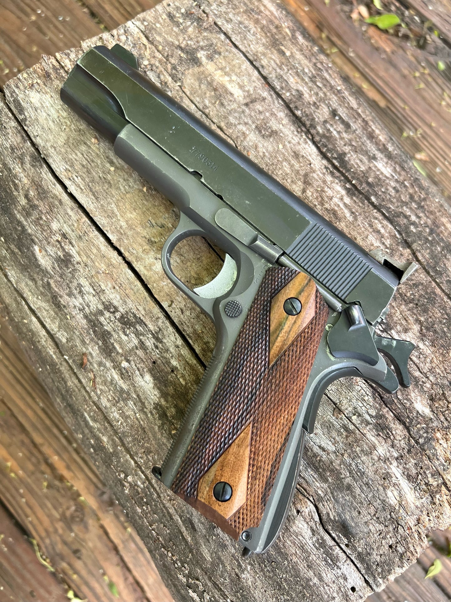English Walnut Double Diamond 1911