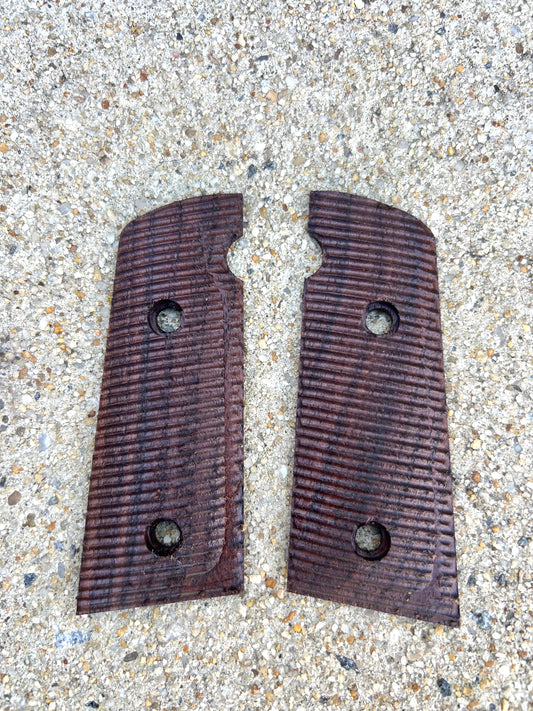 Daniel Defense H9 grips (blem)