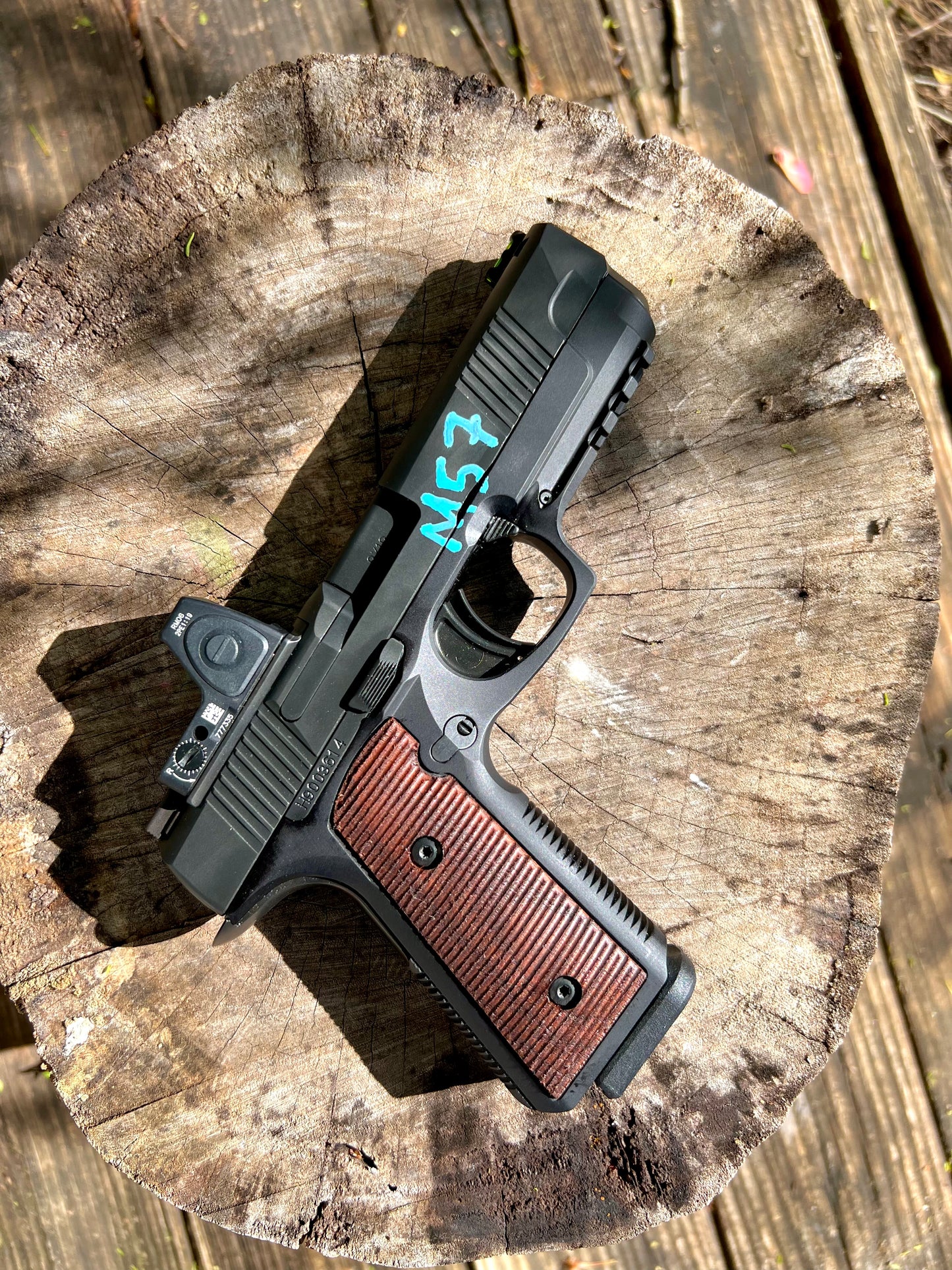 Daniel Defense H9 Walnut (blem)