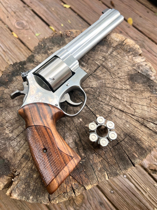 N Frame Grip Checkering